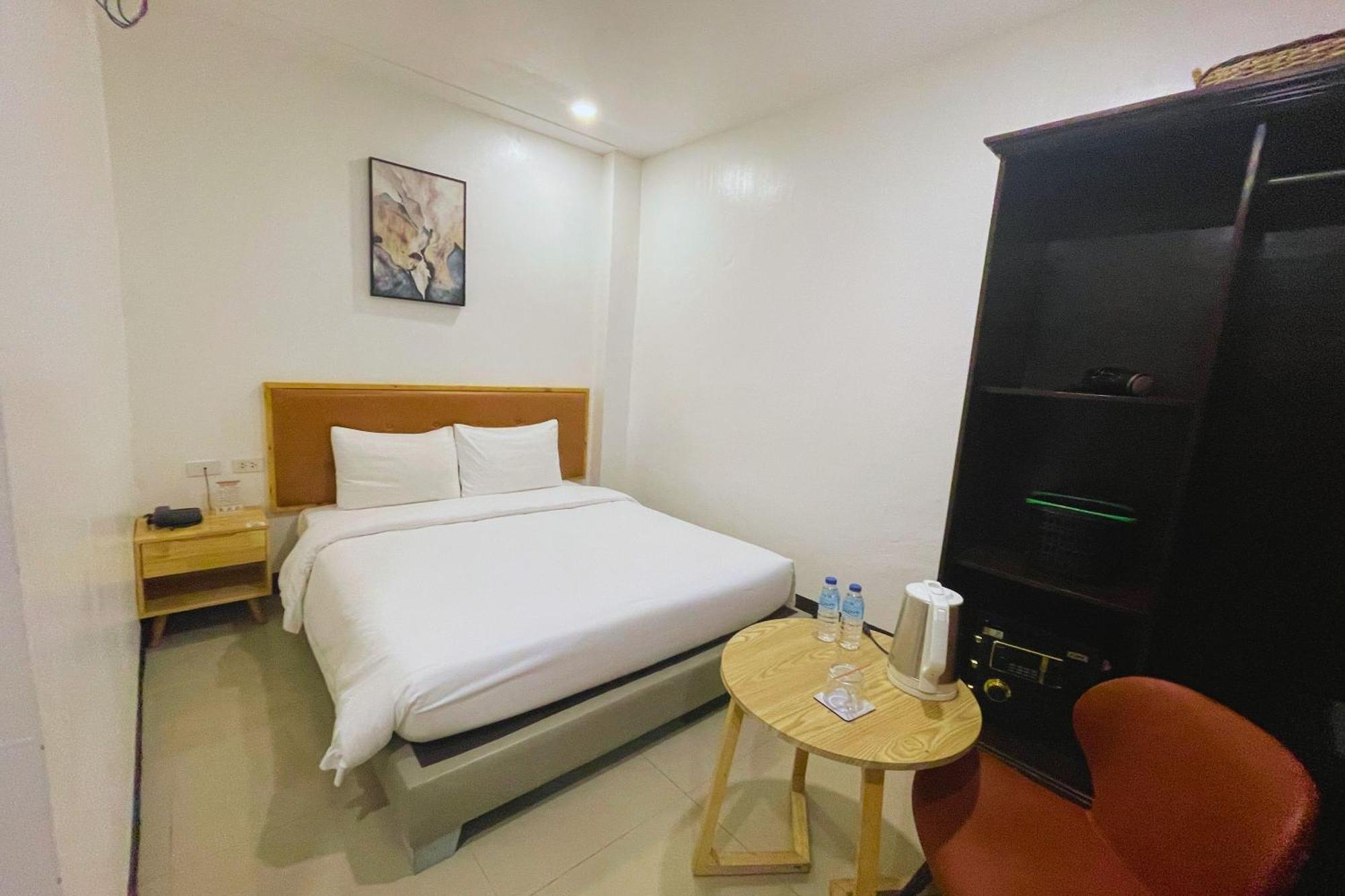 Hotel Halo Angeles City Oda fotoğraf