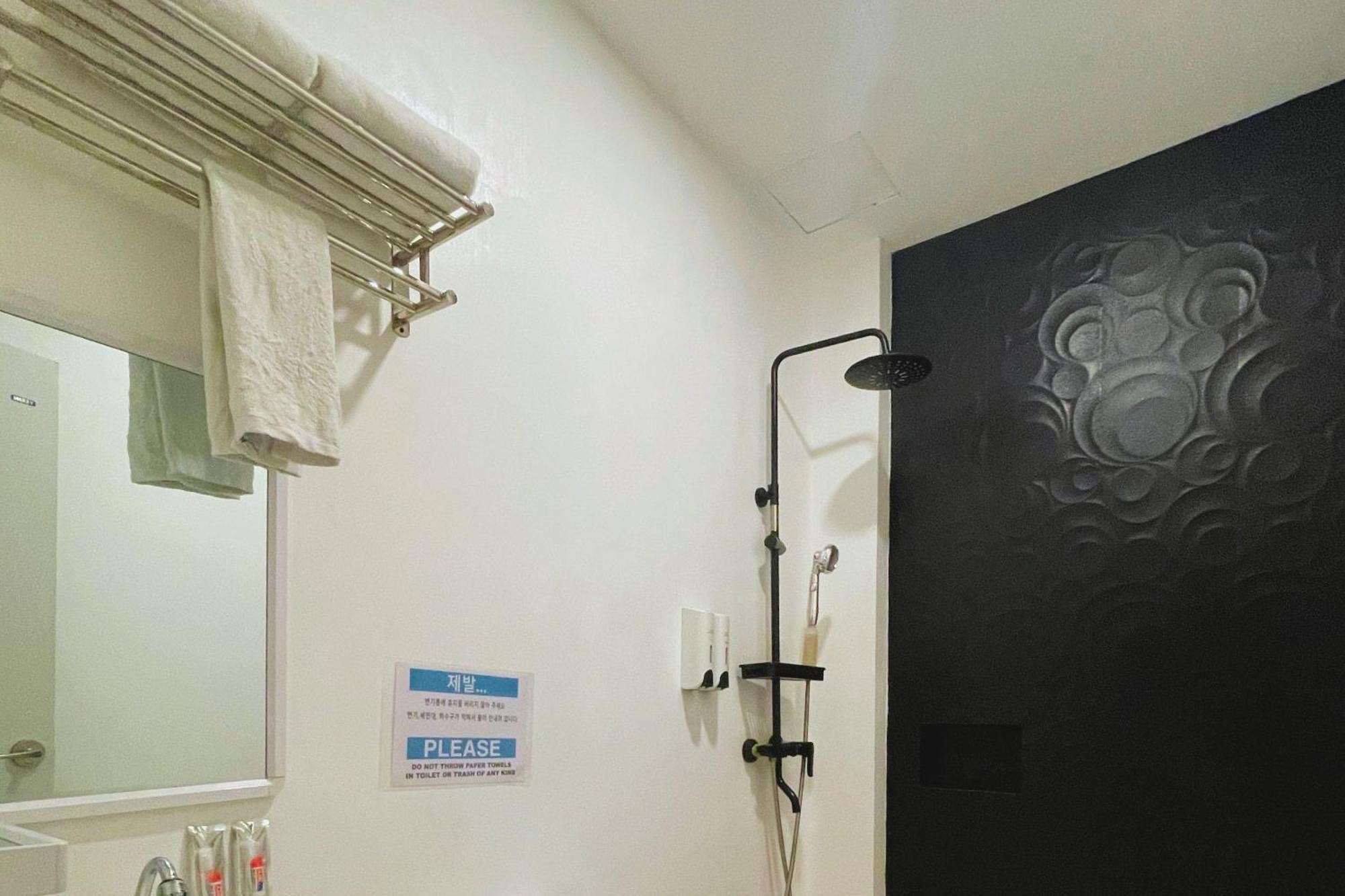Hotel Halo Angeles City Oda fotoğraf