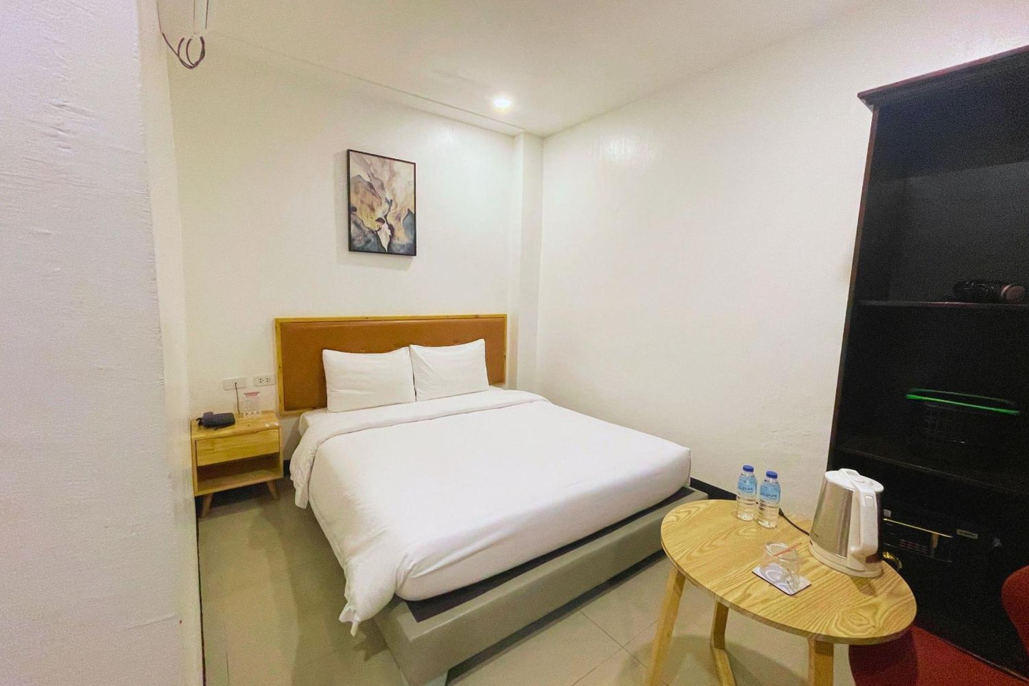 Hotel Halo Angeles City Oda fotoğraf